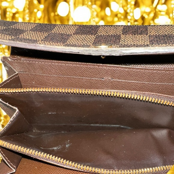 AUTH Louis Vuitton Damier Porte Feuille Sarah Long Bifold Wallet Flaws $735 Ret - Picture 8 of 16